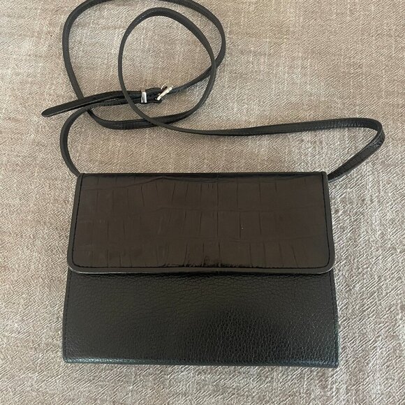 Brighton Croc & Pebble Leather Black Cross Body Tri-Fold Purse 8" x 5.5"! - Picture 5 of 7